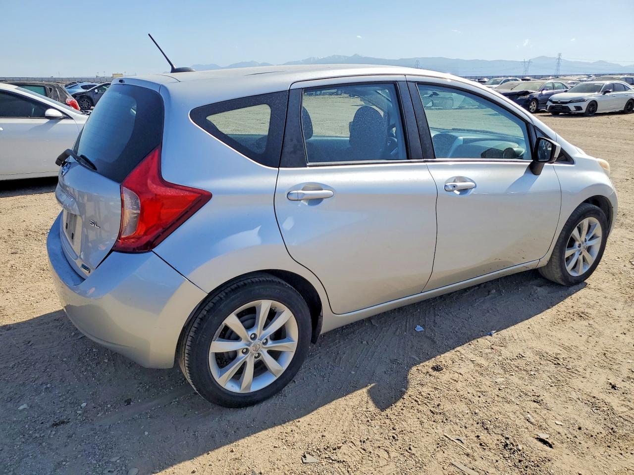 Nissan Versa S