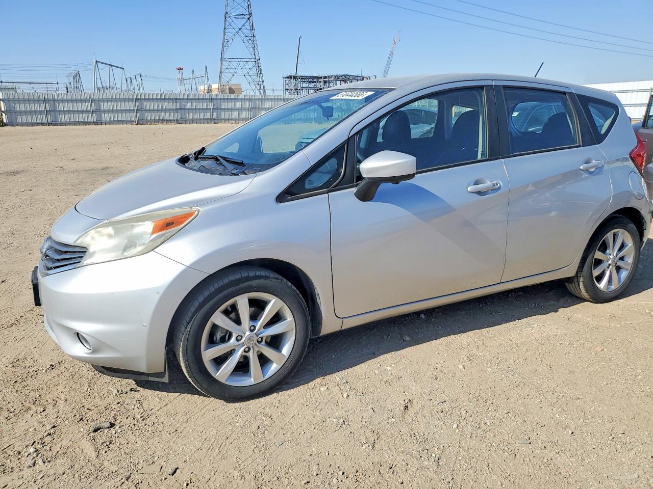 Salvage Nissan Versa Image