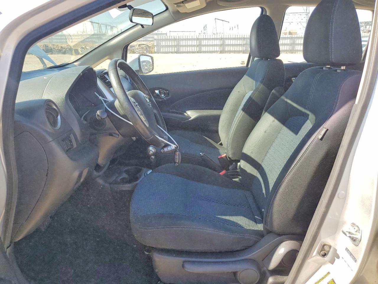 Nissan Versa S