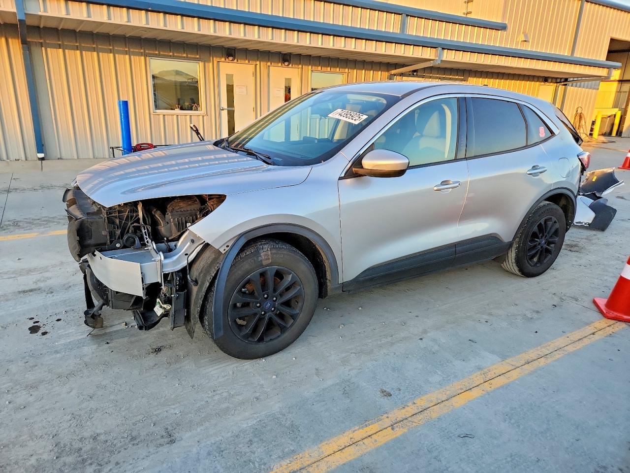 Salvage Ford Escape Image