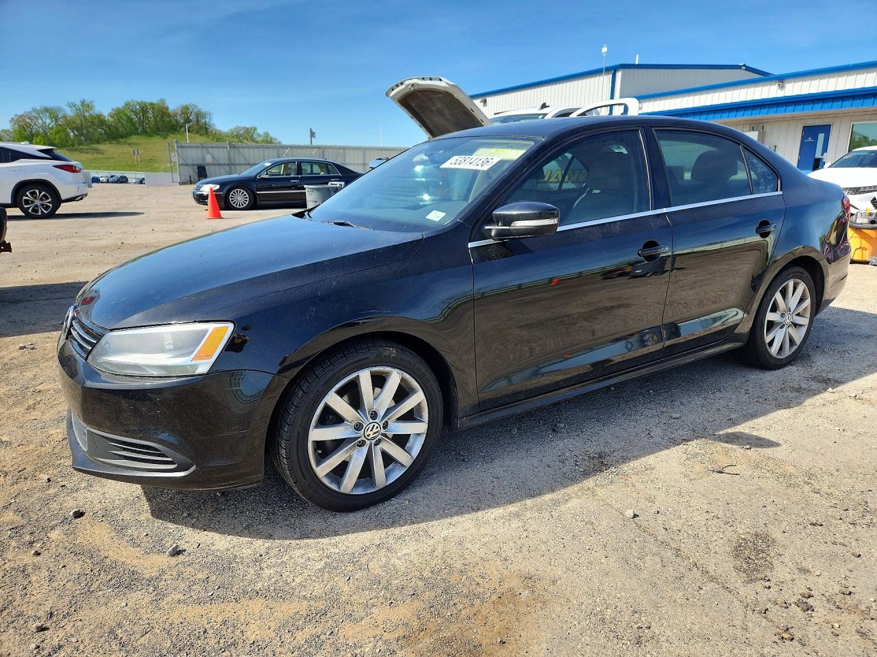 Salvage Volkswagen Jetta Image
