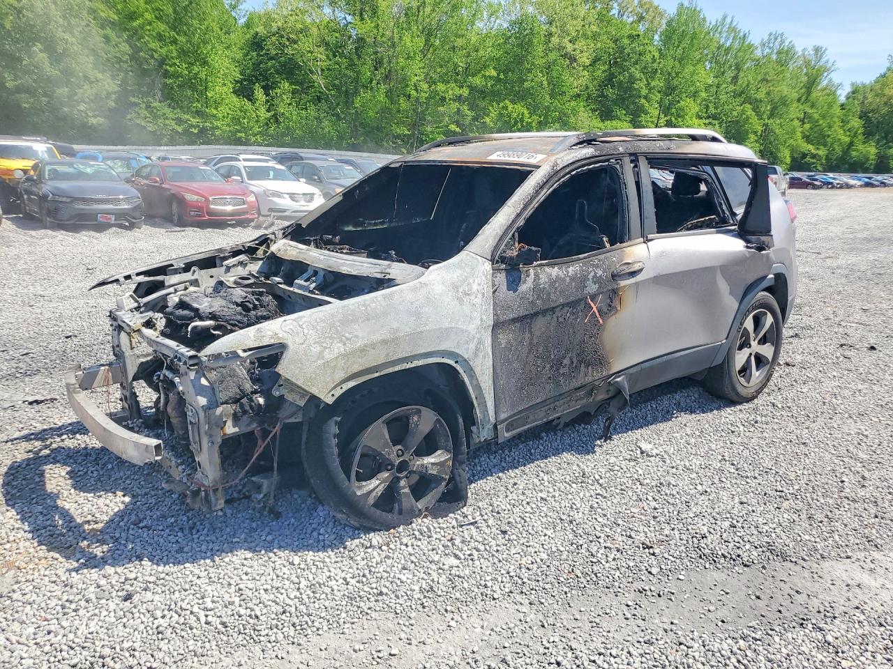 Salvage Jeep Grand Cherokee Image
