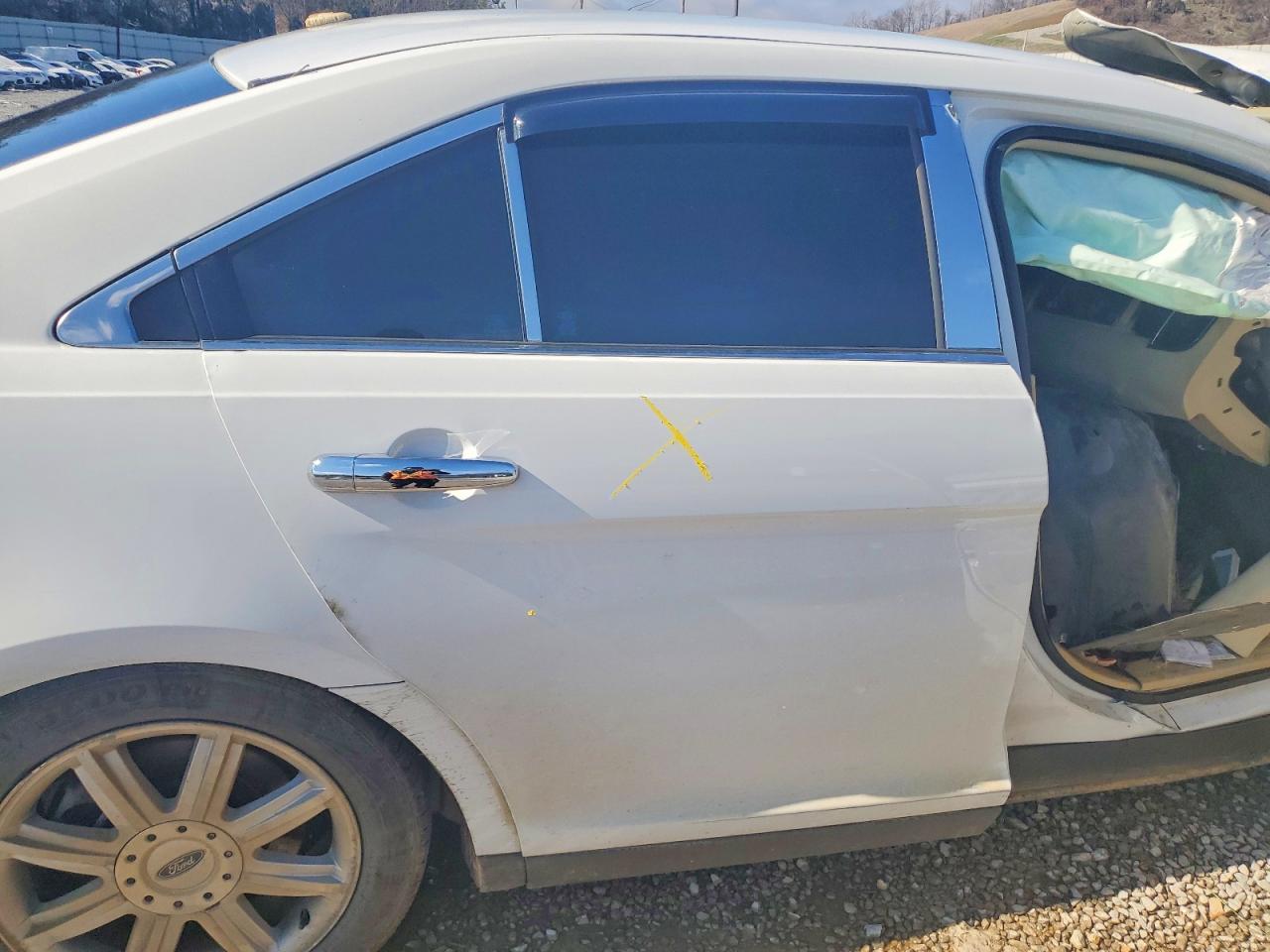 Ford Taurus Se