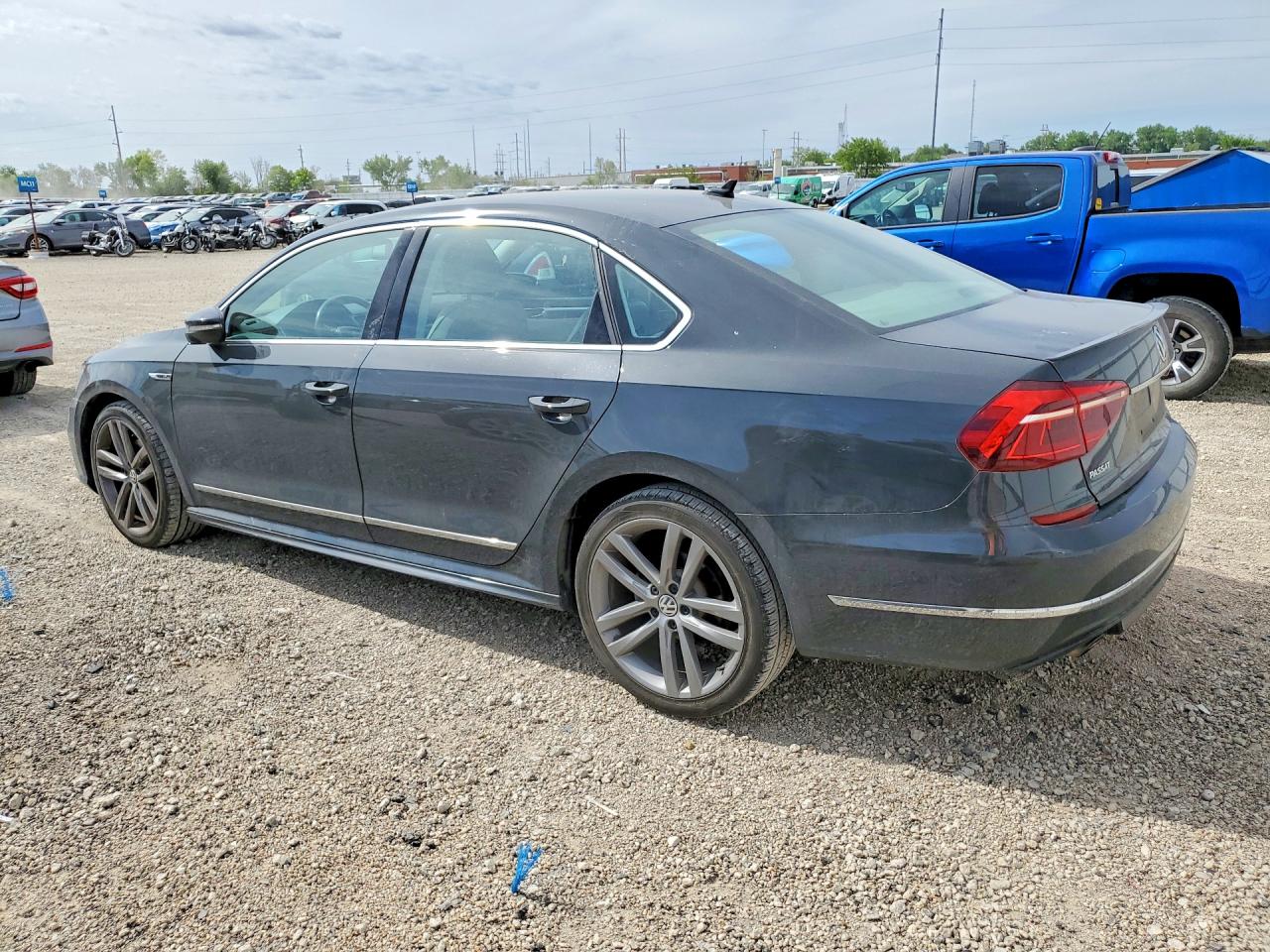 Volkswagen Passat R-line