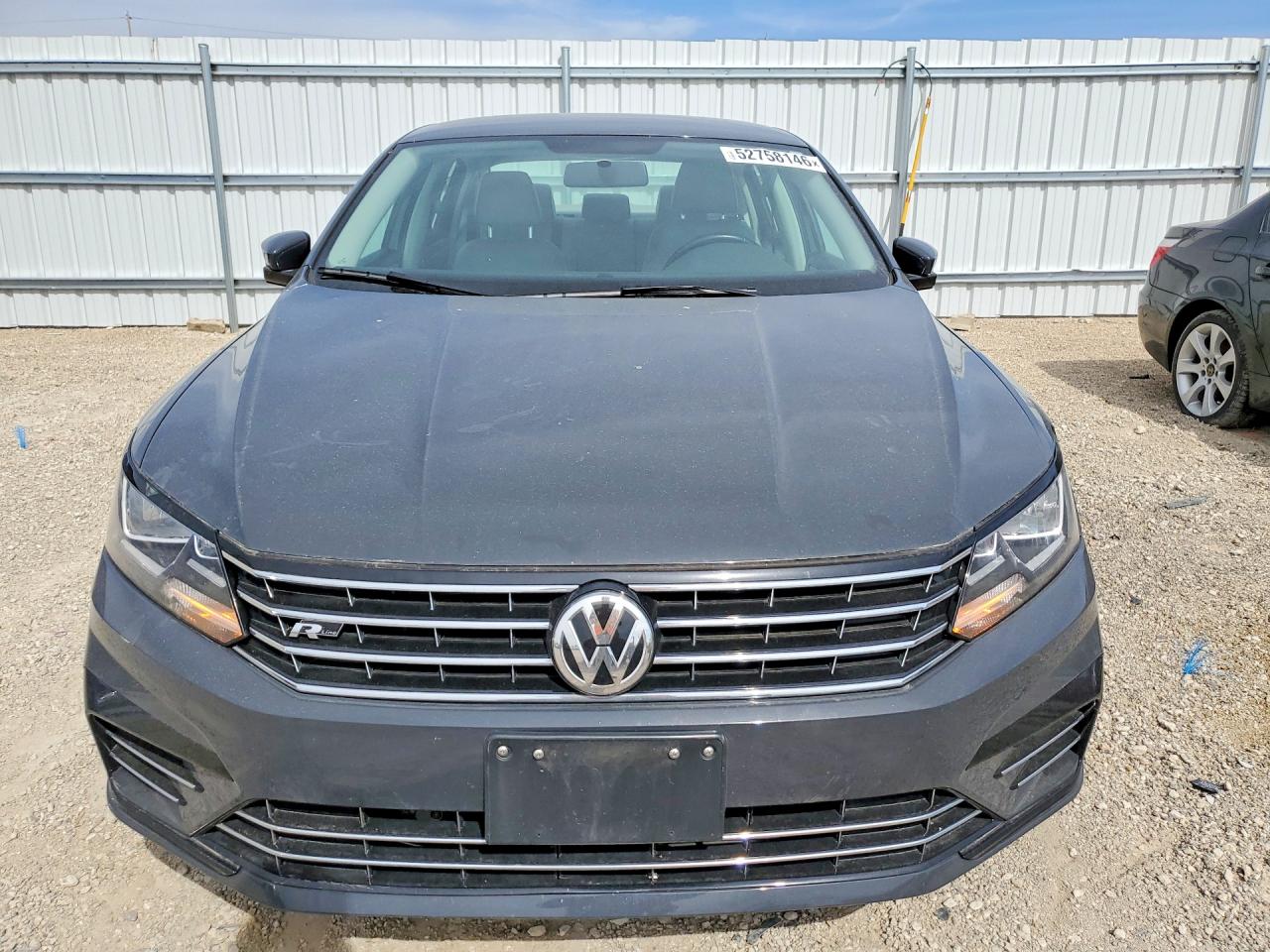 Volkswagen Passat R-line