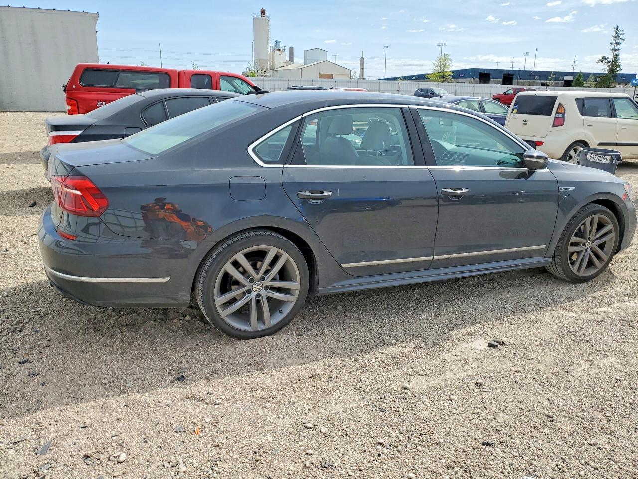 Volkswagen Passat R-line