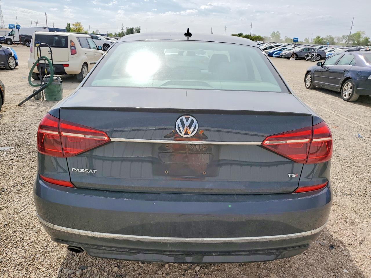 Volkswagen Passat R-line