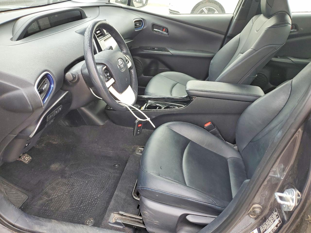 Toyota Prius Three Touring