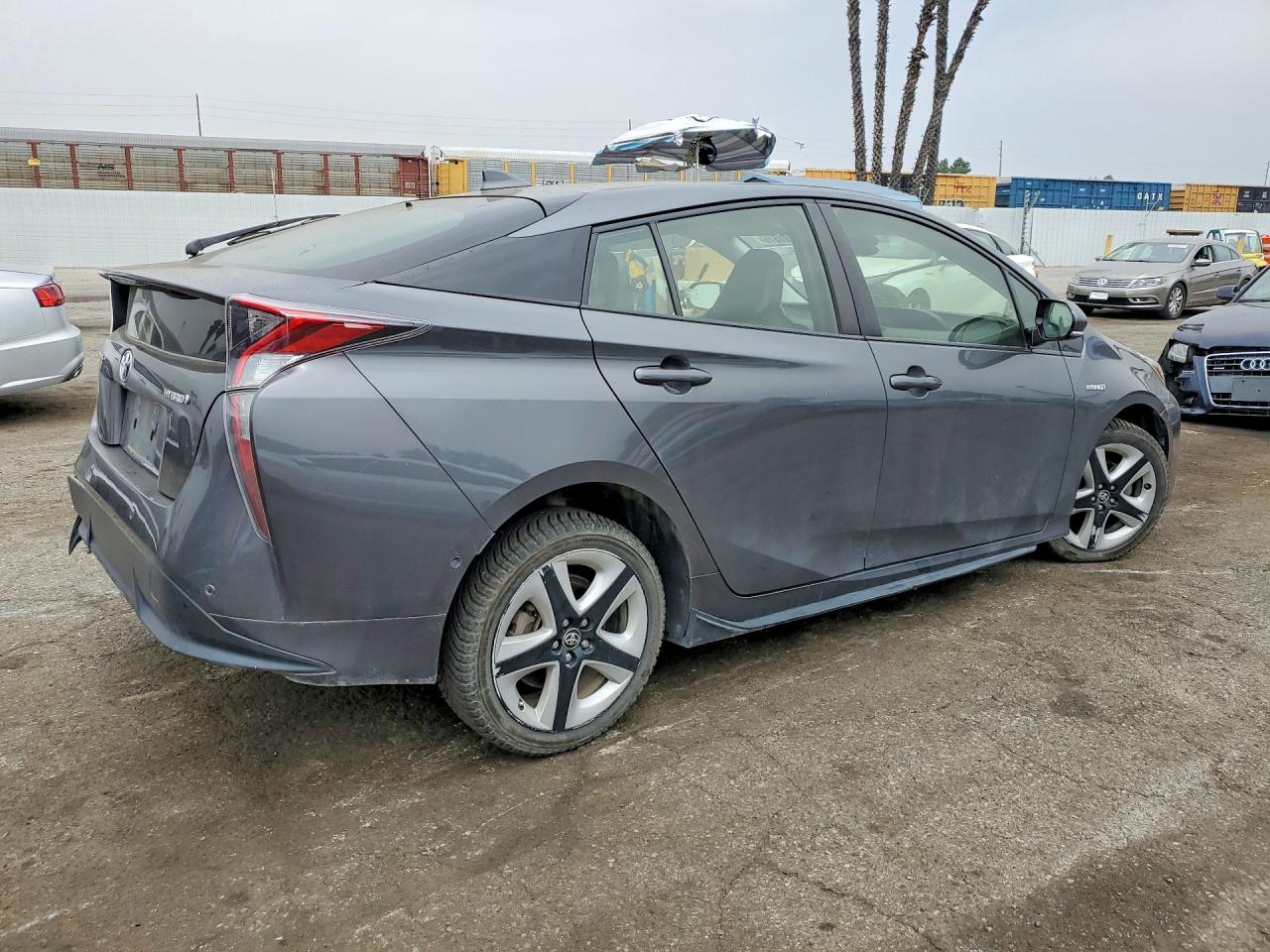 Toyota Prius Three Touring