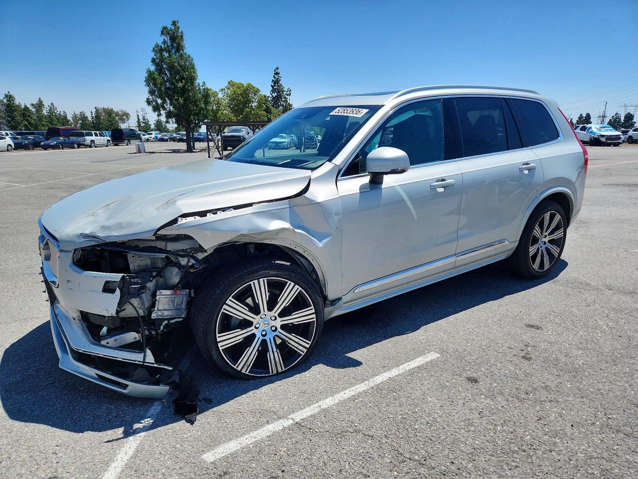 Salvage Volvo XC90 Image