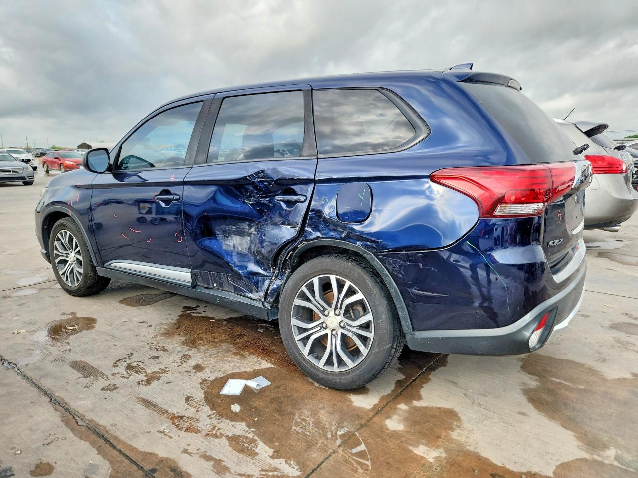 Mitsubishi Outlander Es