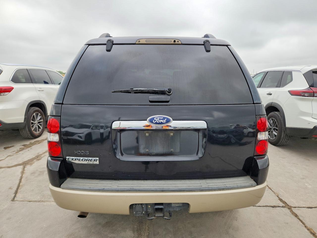 Ford Explorer Eddie Bauer