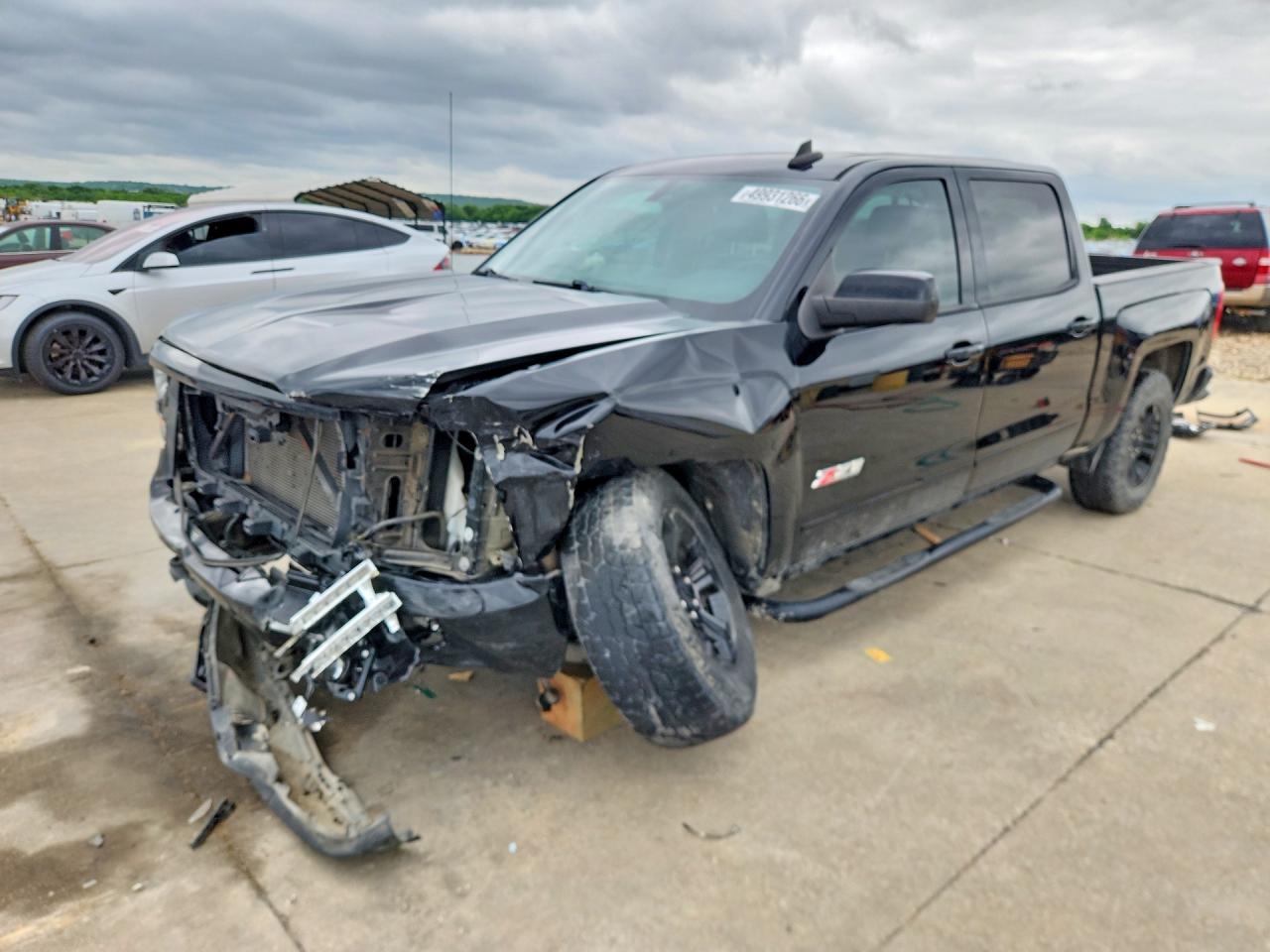 Salvage Chevrolet Silverado Image
