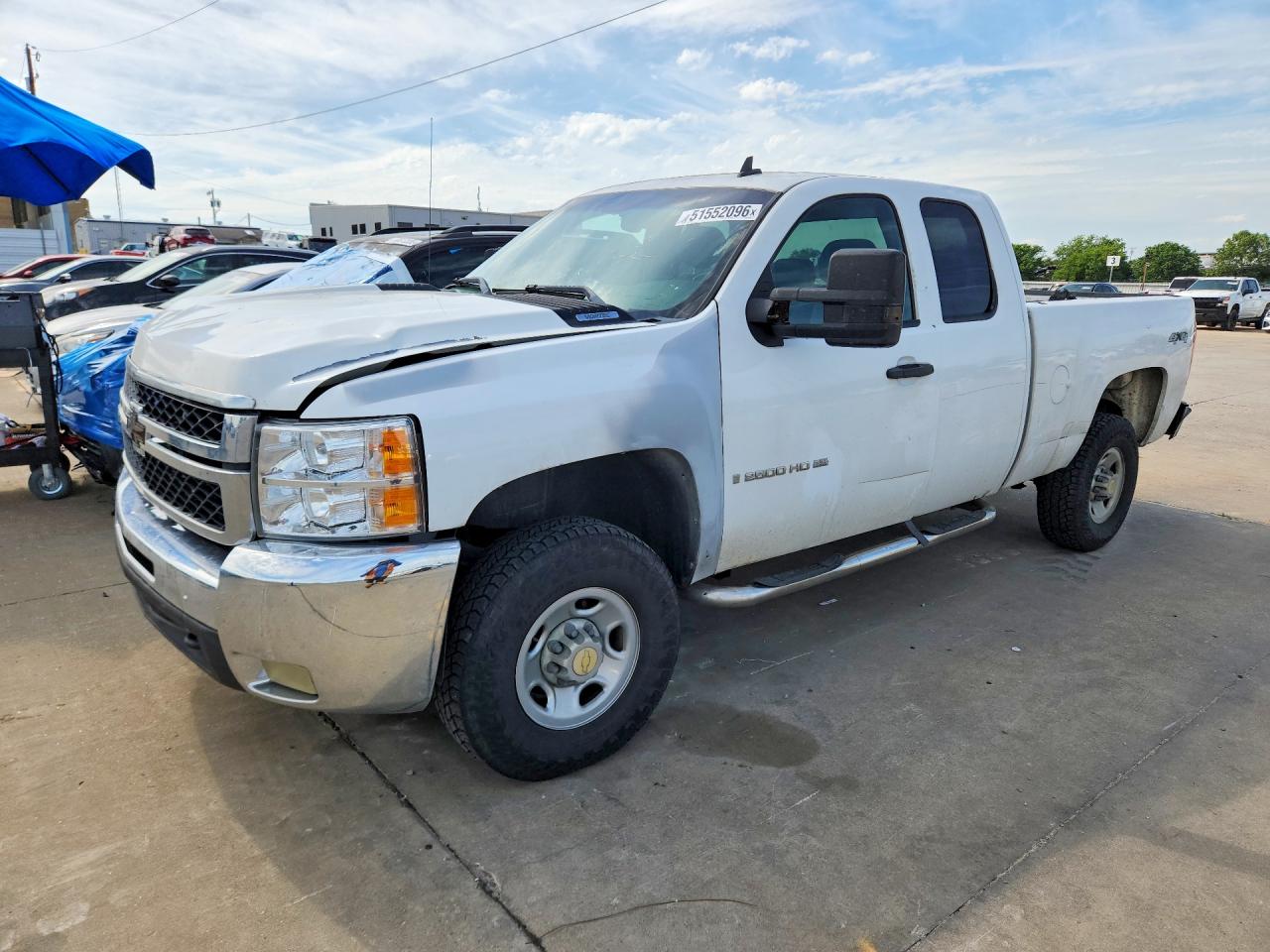 Salvage Chevrolet Silverado Image