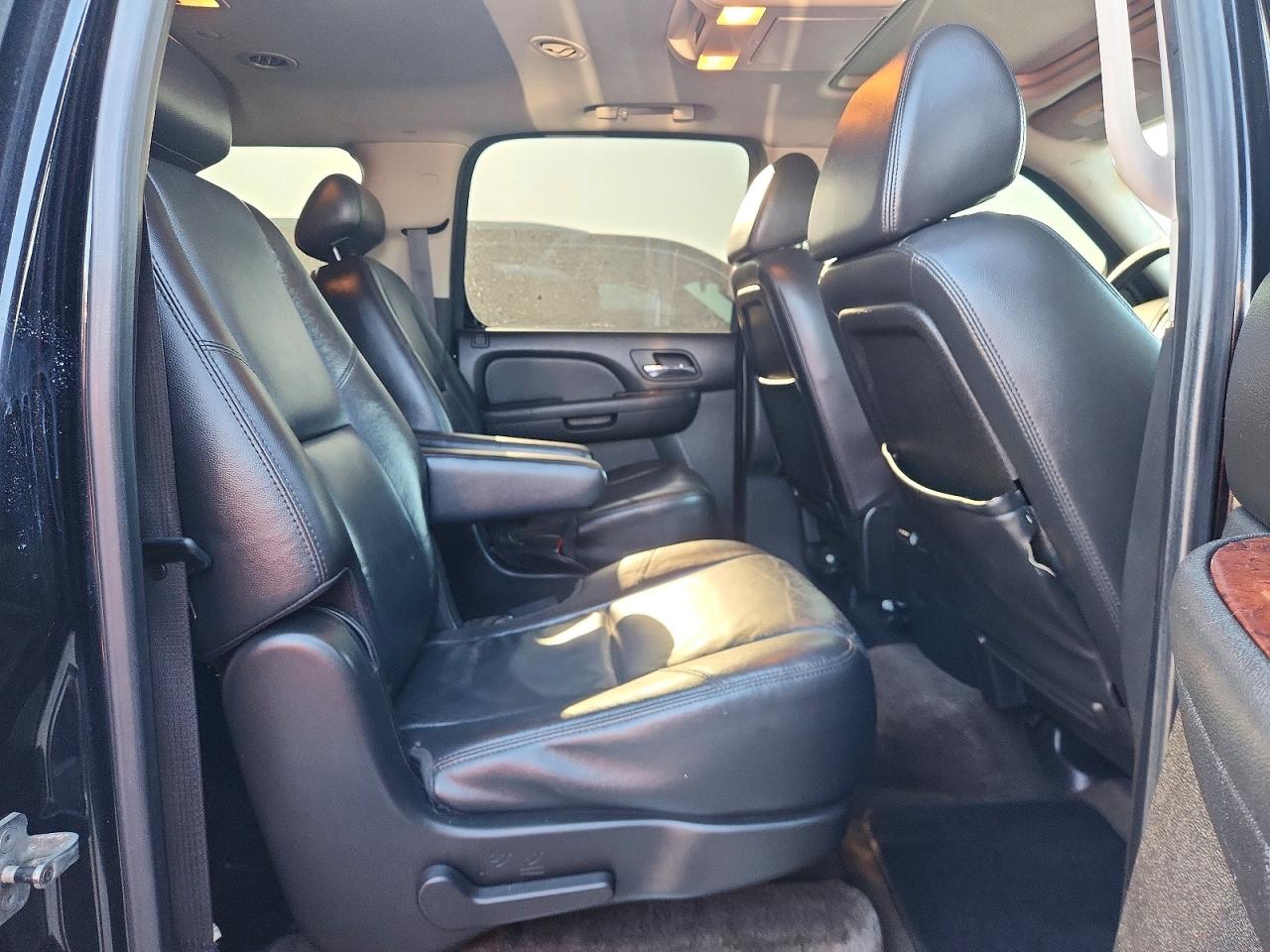 Chevrolet Suburban C1500 Ltz