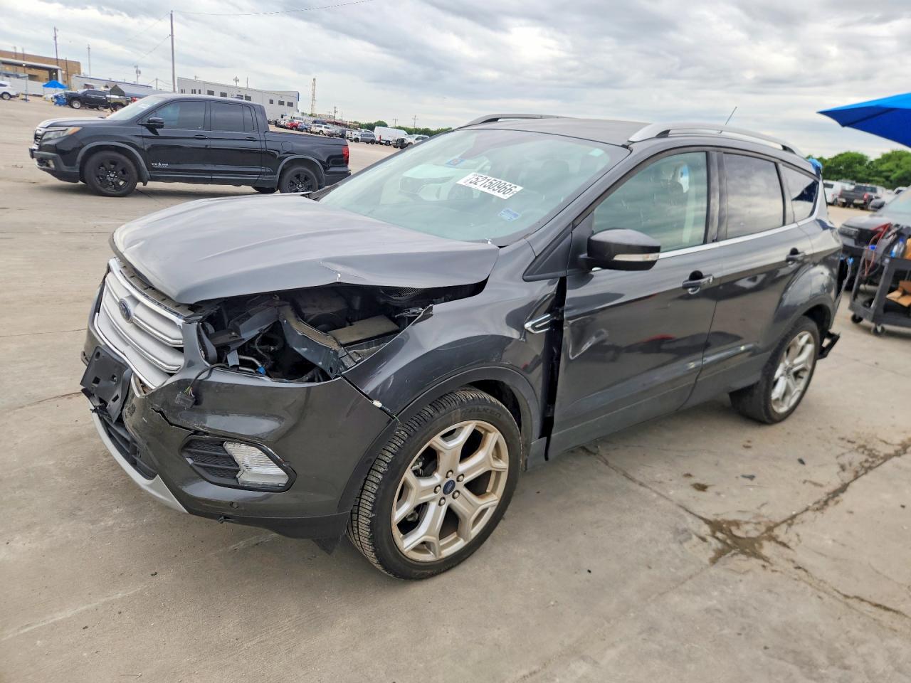 Salvage Ford Escape Image