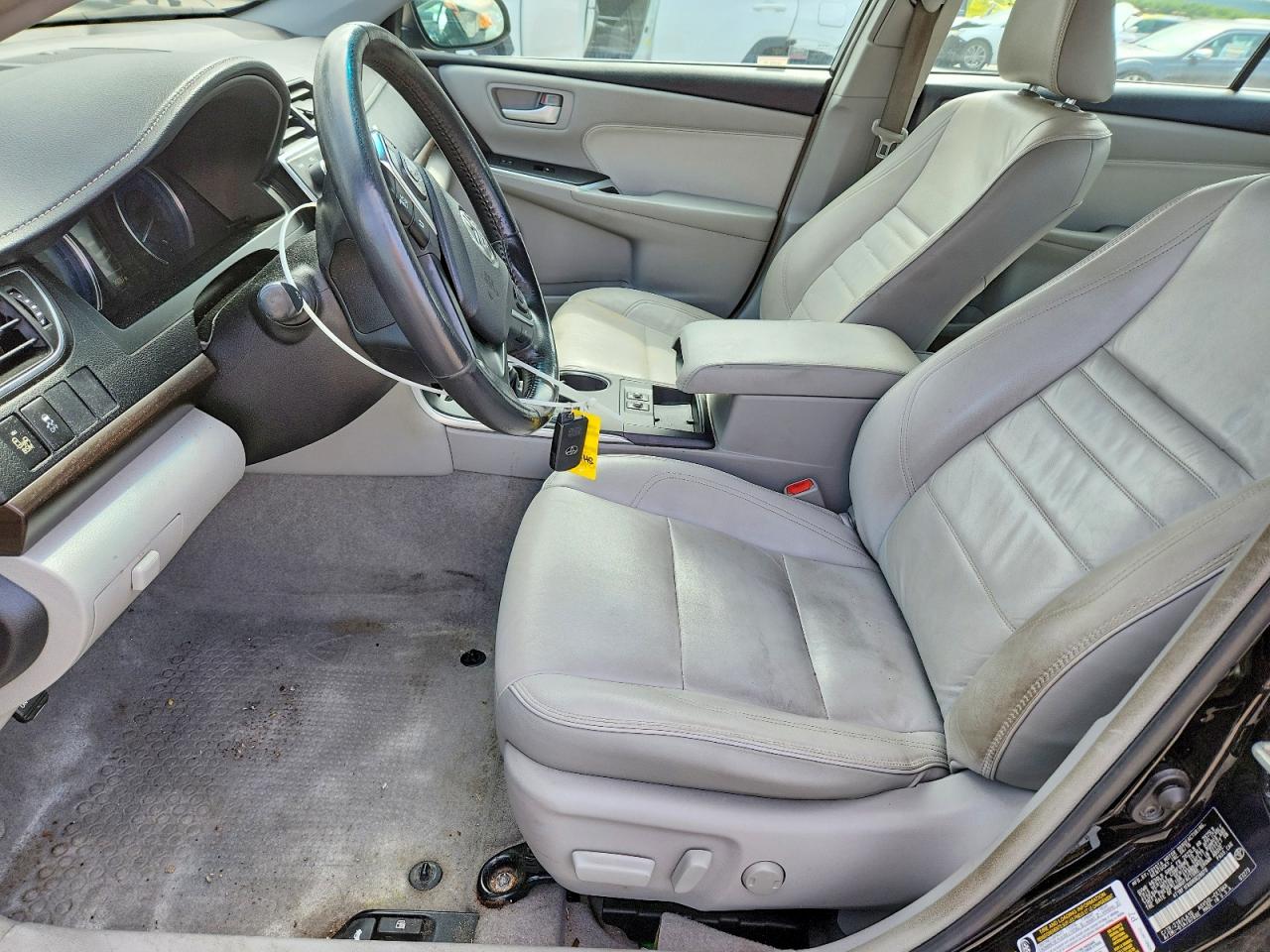 Toyota Camry Xle