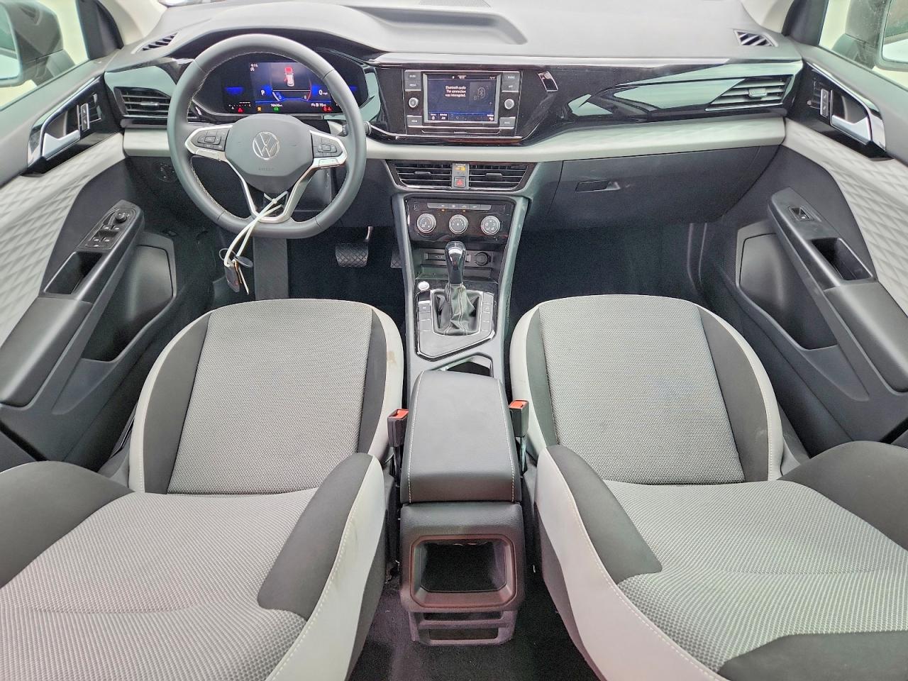 Volkswagen Taos S