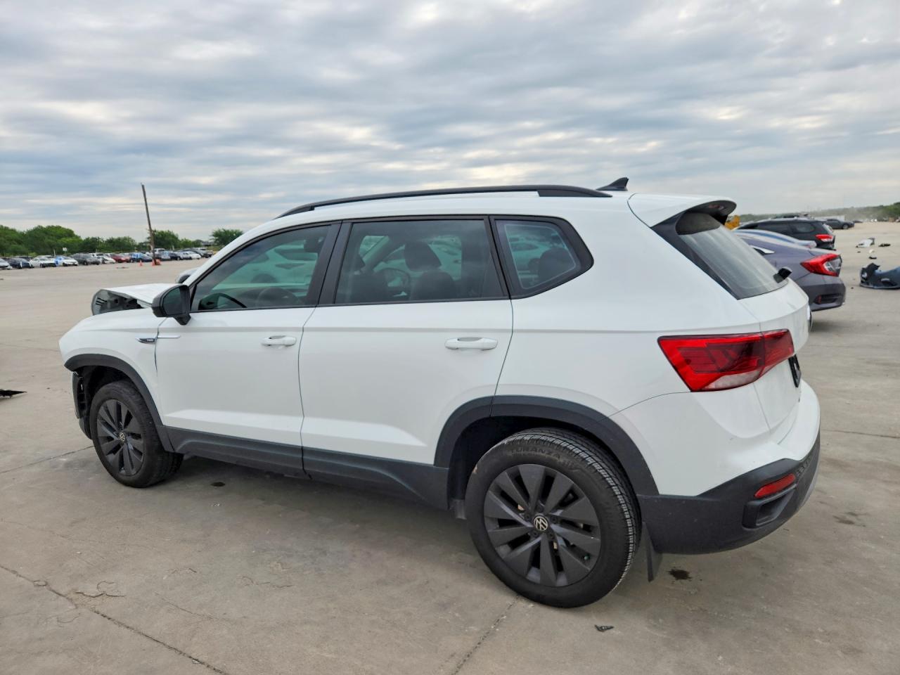 Volkswagen Taos S