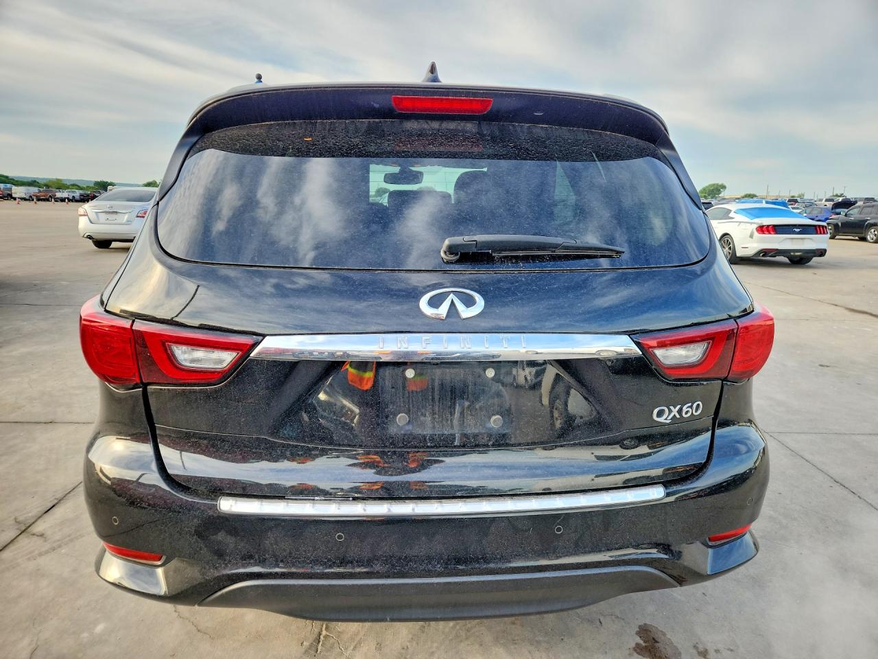 INFINITI Qx Luxe