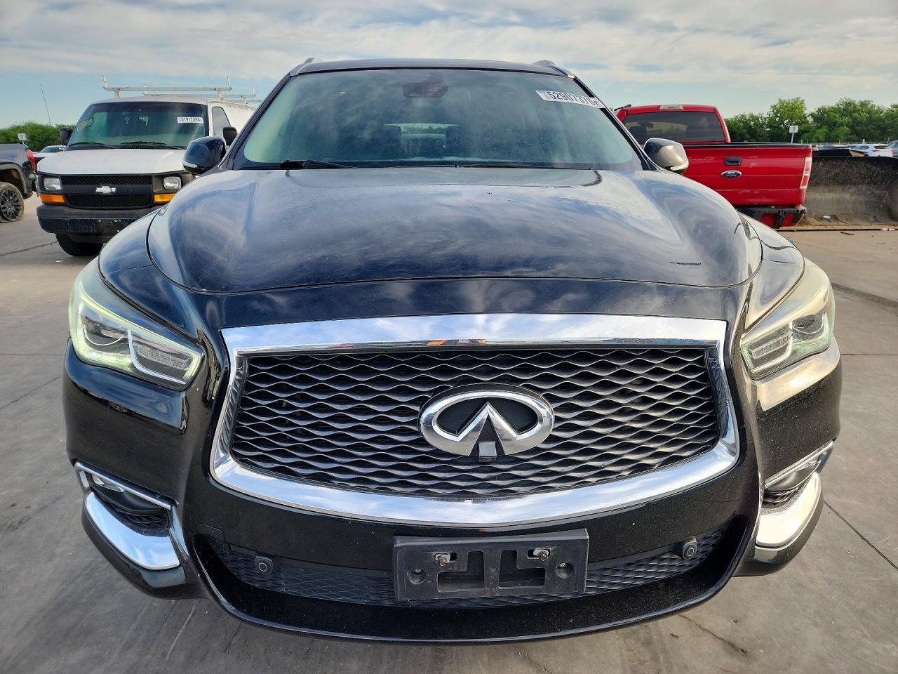 INFINITI Qx Luxe