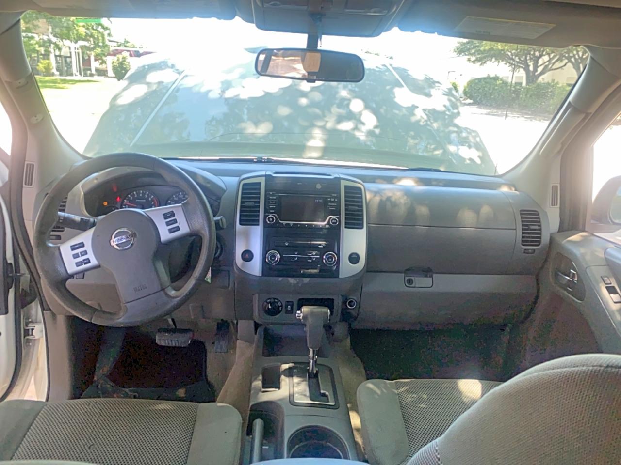 Nissan Frontier Sv