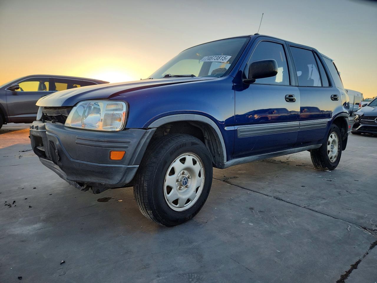 Salvage Honda Crv Image
