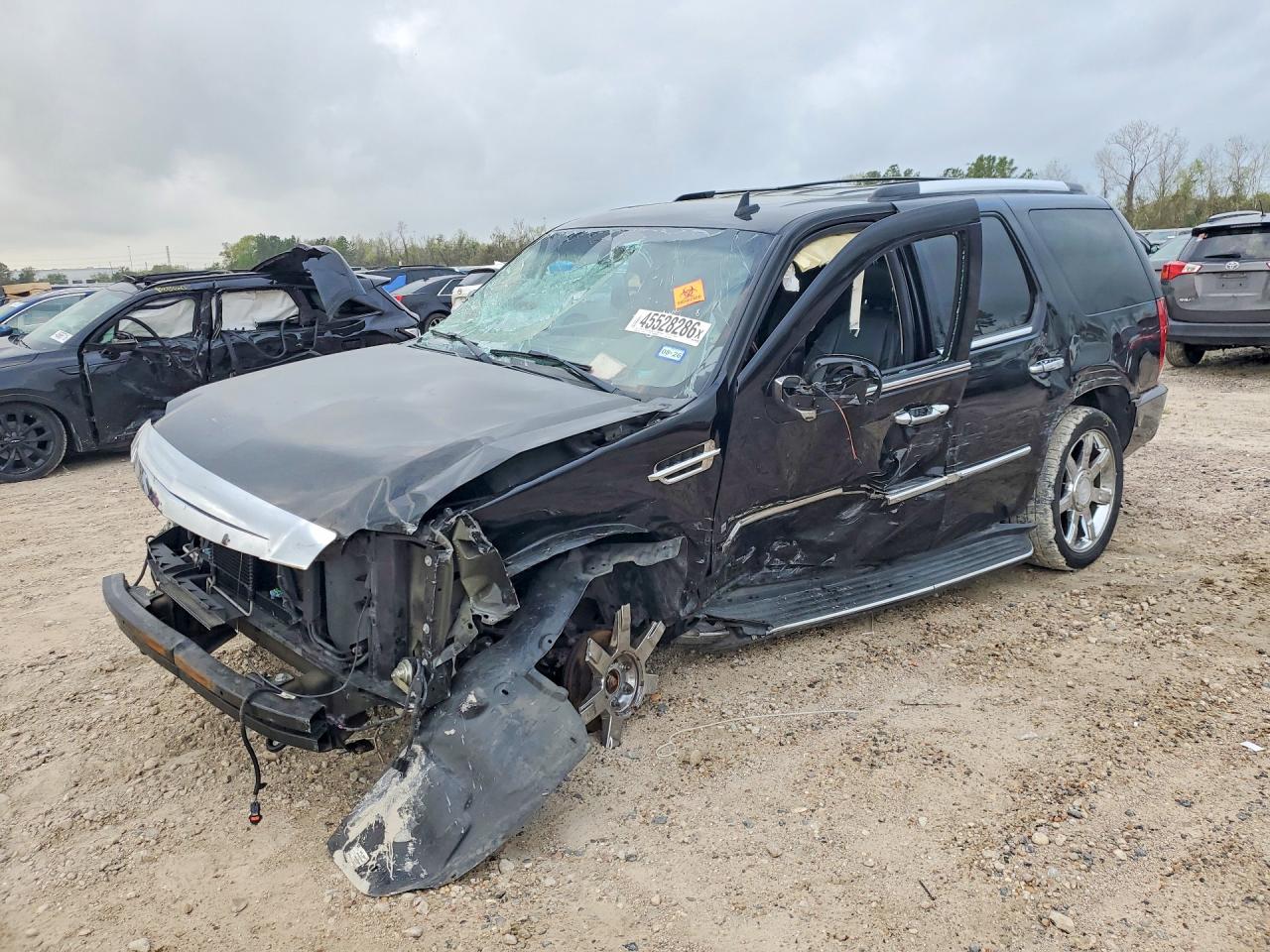 Salvage Cadillac Escalade Image