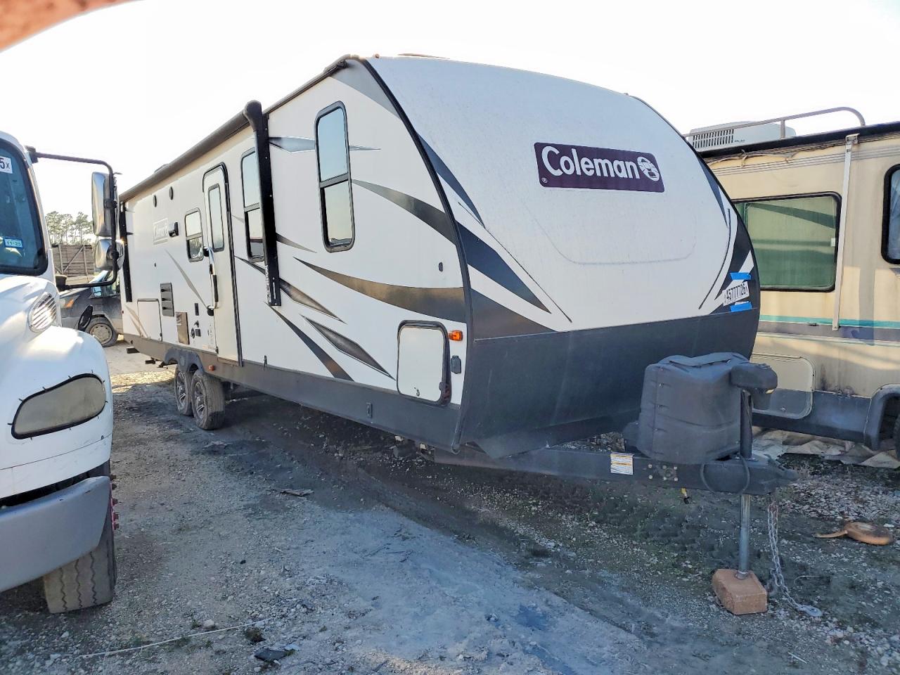 Salvage Colmean Camper Image