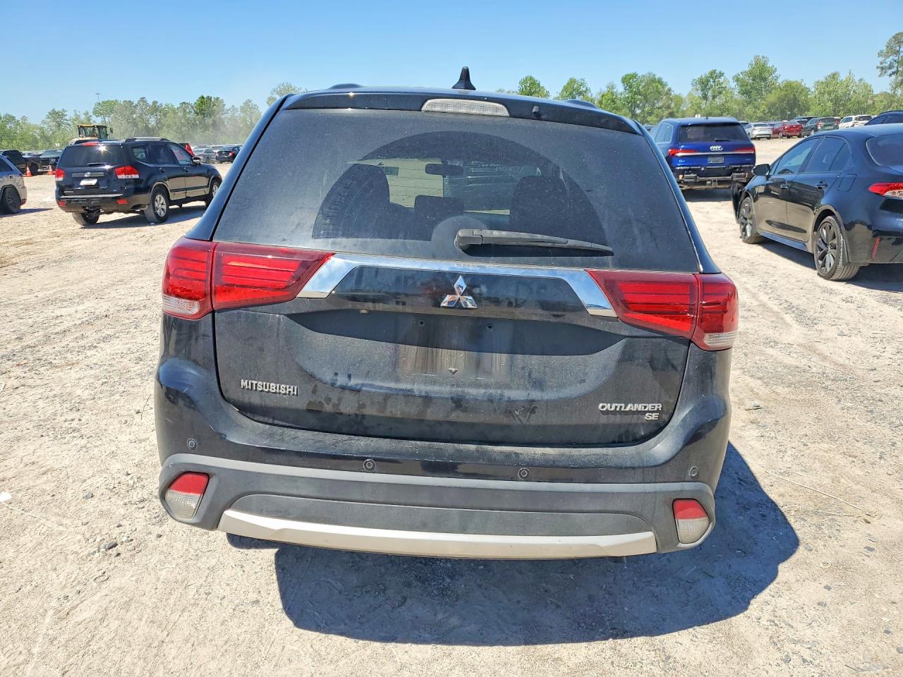 Mitsubishi Outlander Se