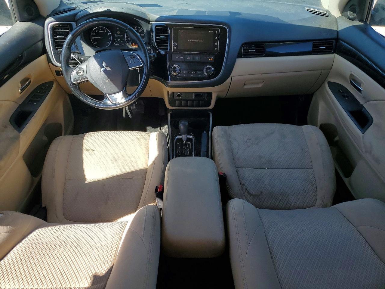 Mitsubishi Outlander Se