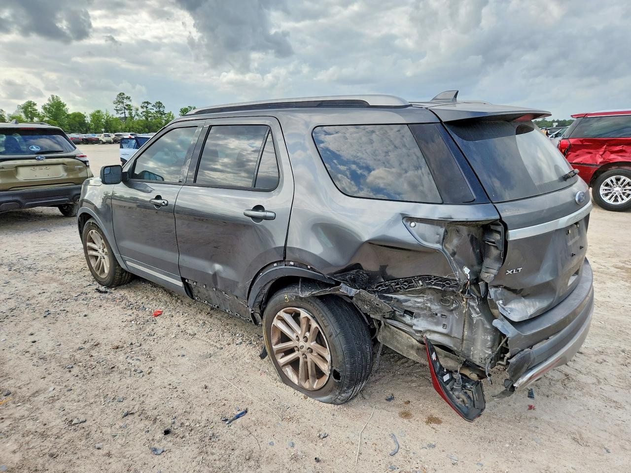 Ford Explorer Xlt