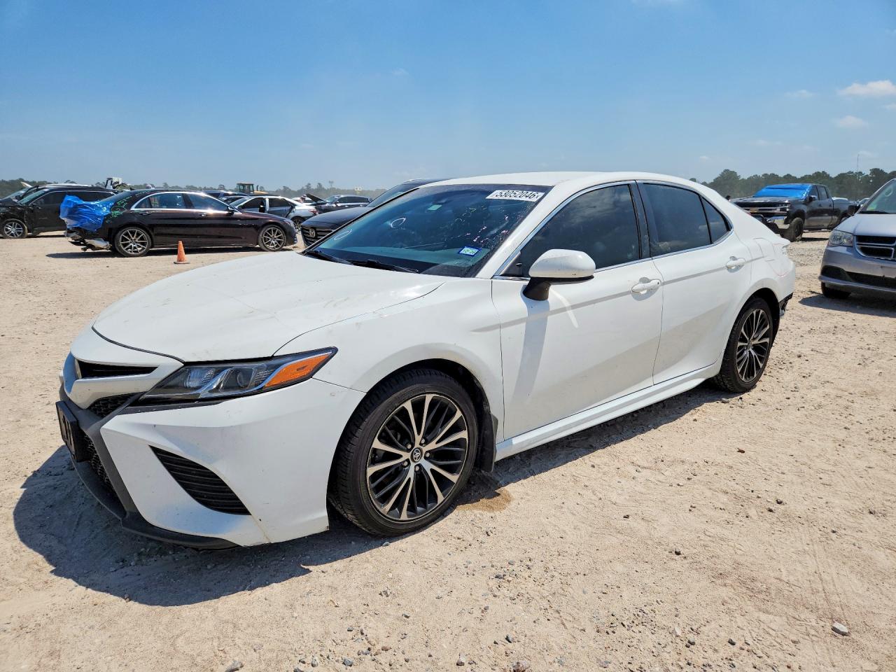 Salvage Toyota Camry Image