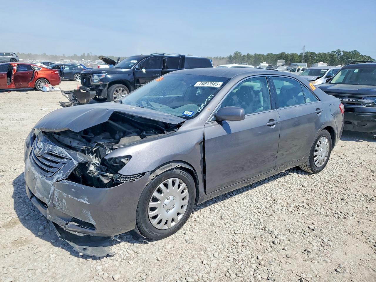 Salvage Toyota Camry Image