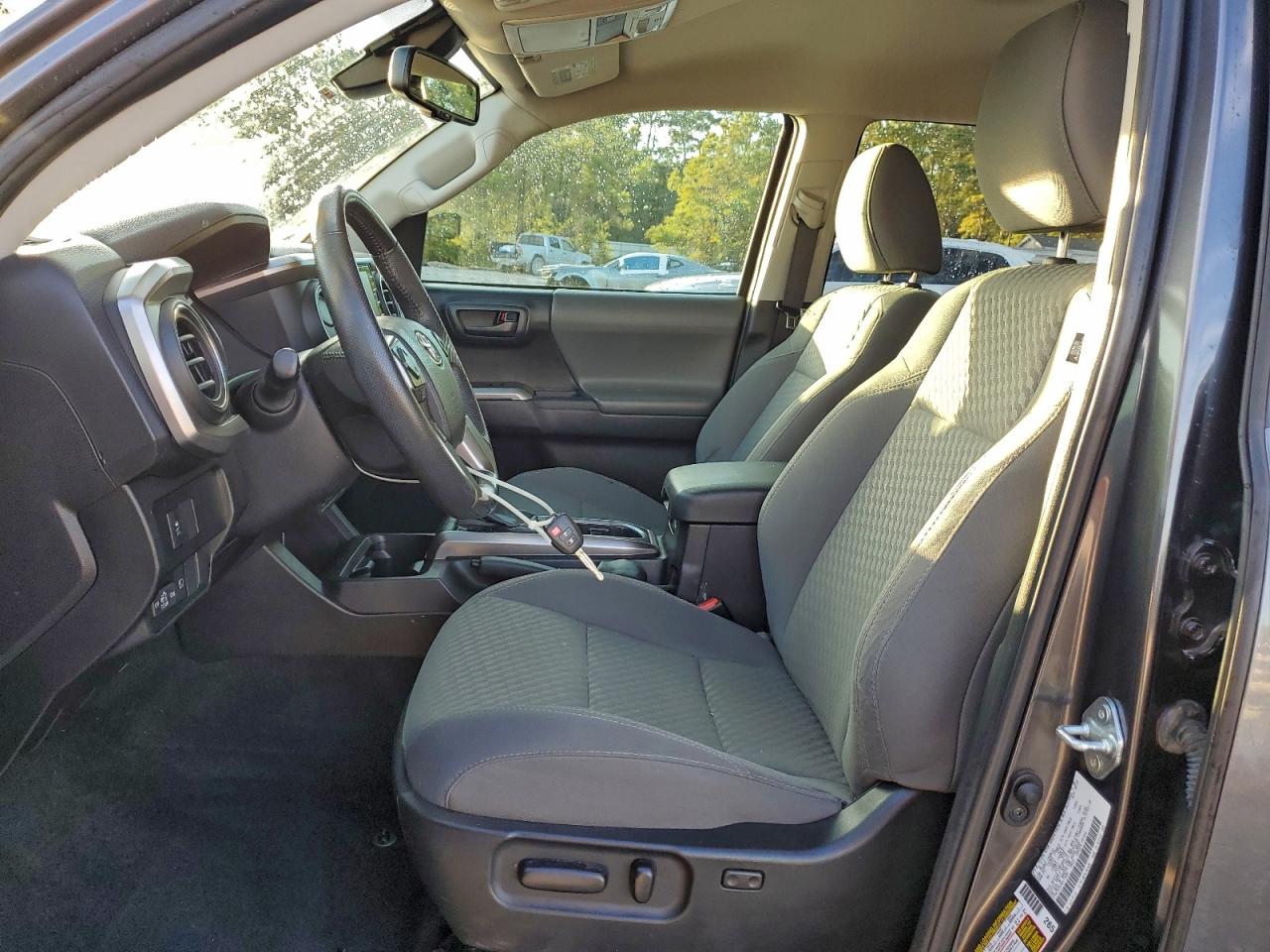 Toyota Tacoma Sr5 V6