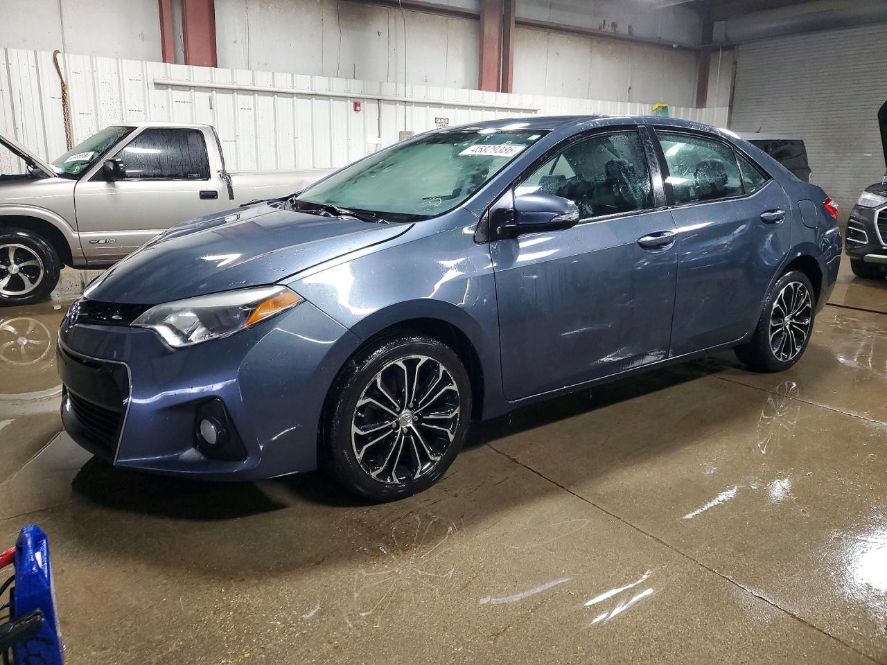 Salvage Toyota Corolla Image