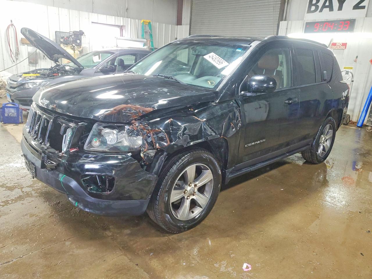 Salvage Jeep Compass Image