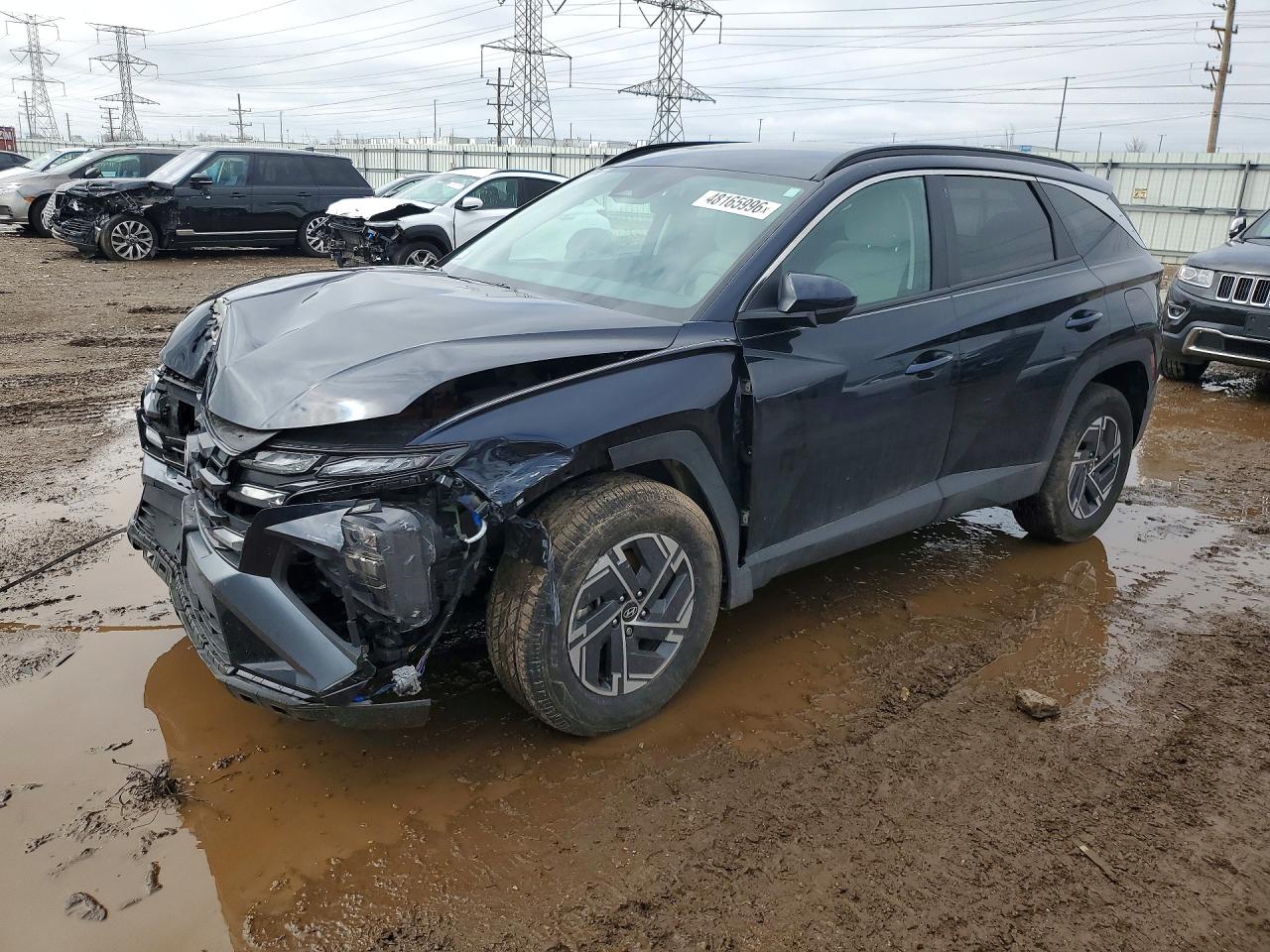 Salvage Hyundai TUCSON Image