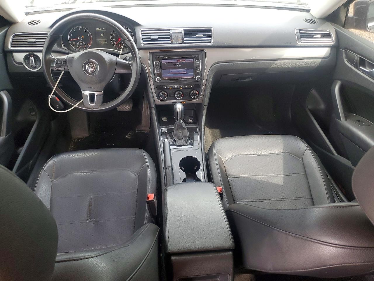 Volkswagen Passat S