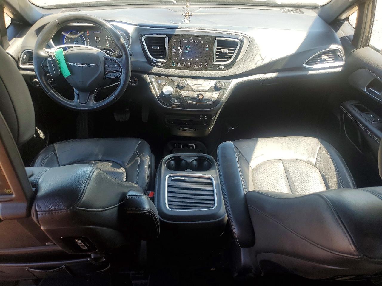 Chrysler Pacifica Touring L Plus