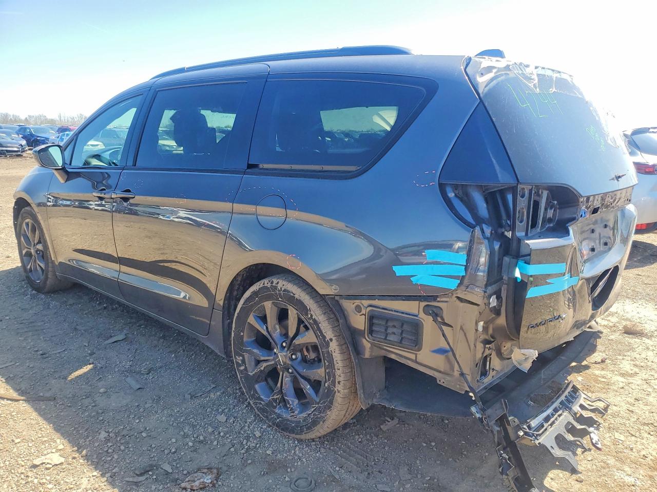 Chrysler Pacifica Touring L Plus