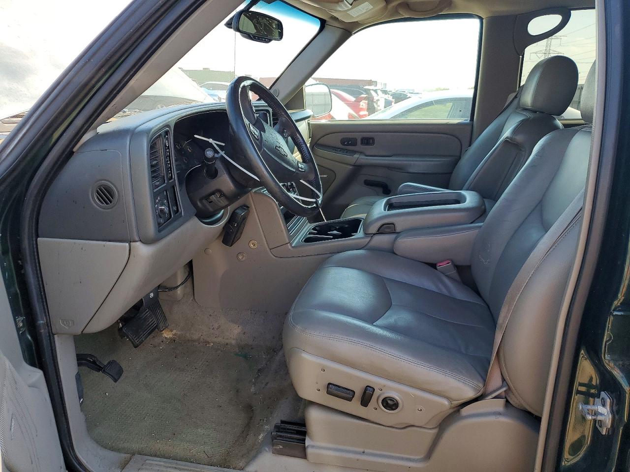 Chevrolet Suburban K2500