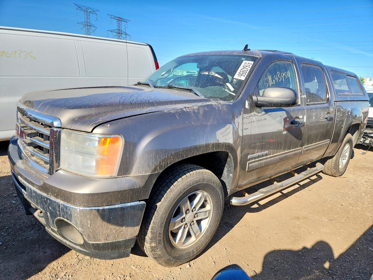 Salvage GMC Sierra Image
