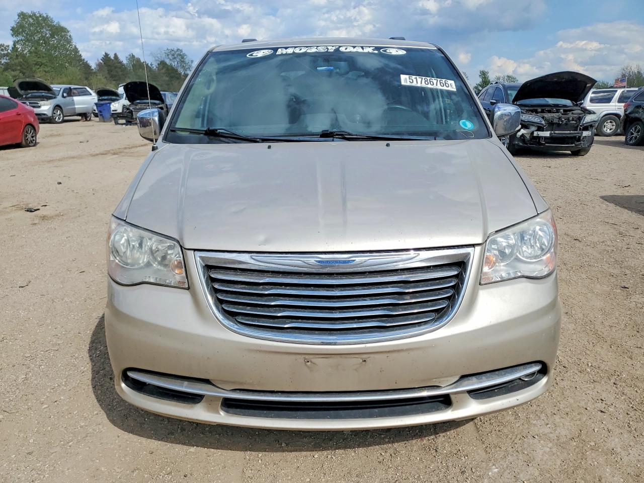 Chrysler Minivan Touring L