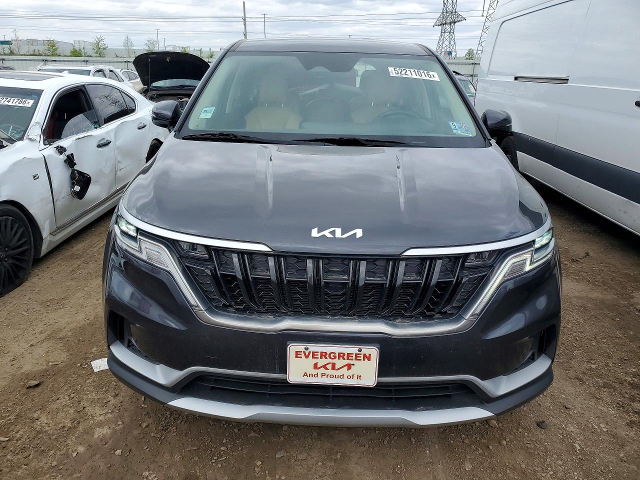 Kia Carnival Lx