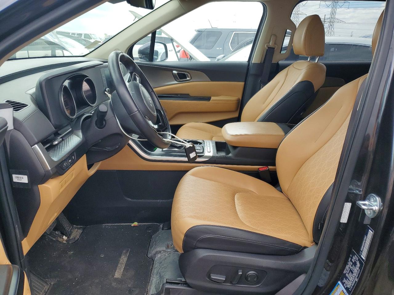 Kia Carnival Lx