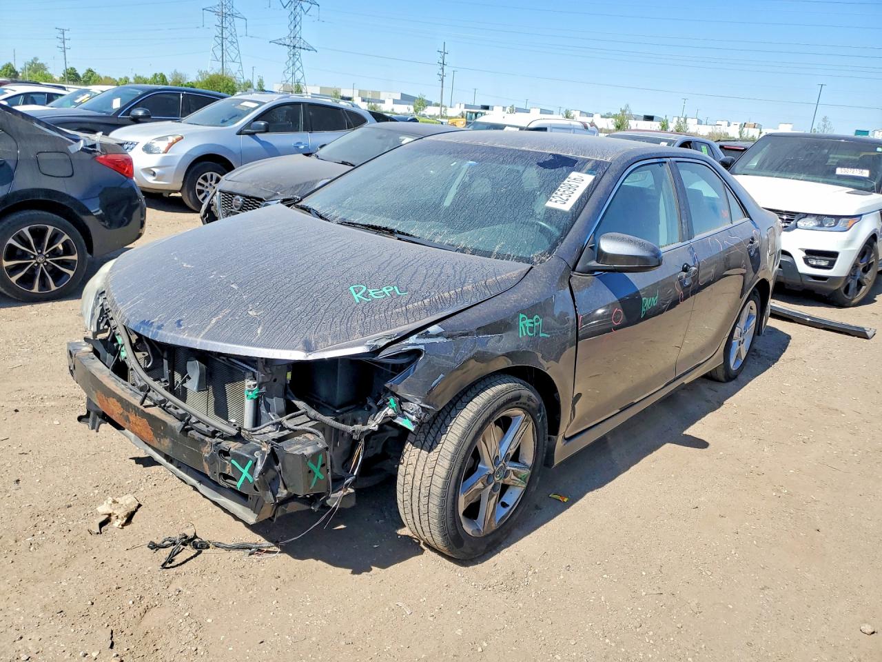 Salvage Toyota Camry Image