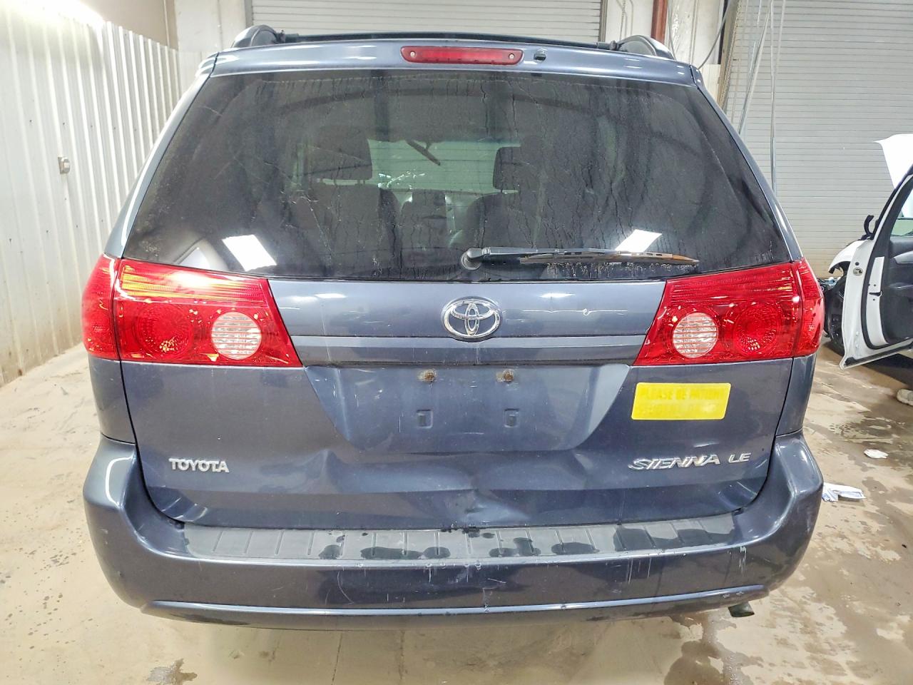 Toyota Sienna Le 7-passenger