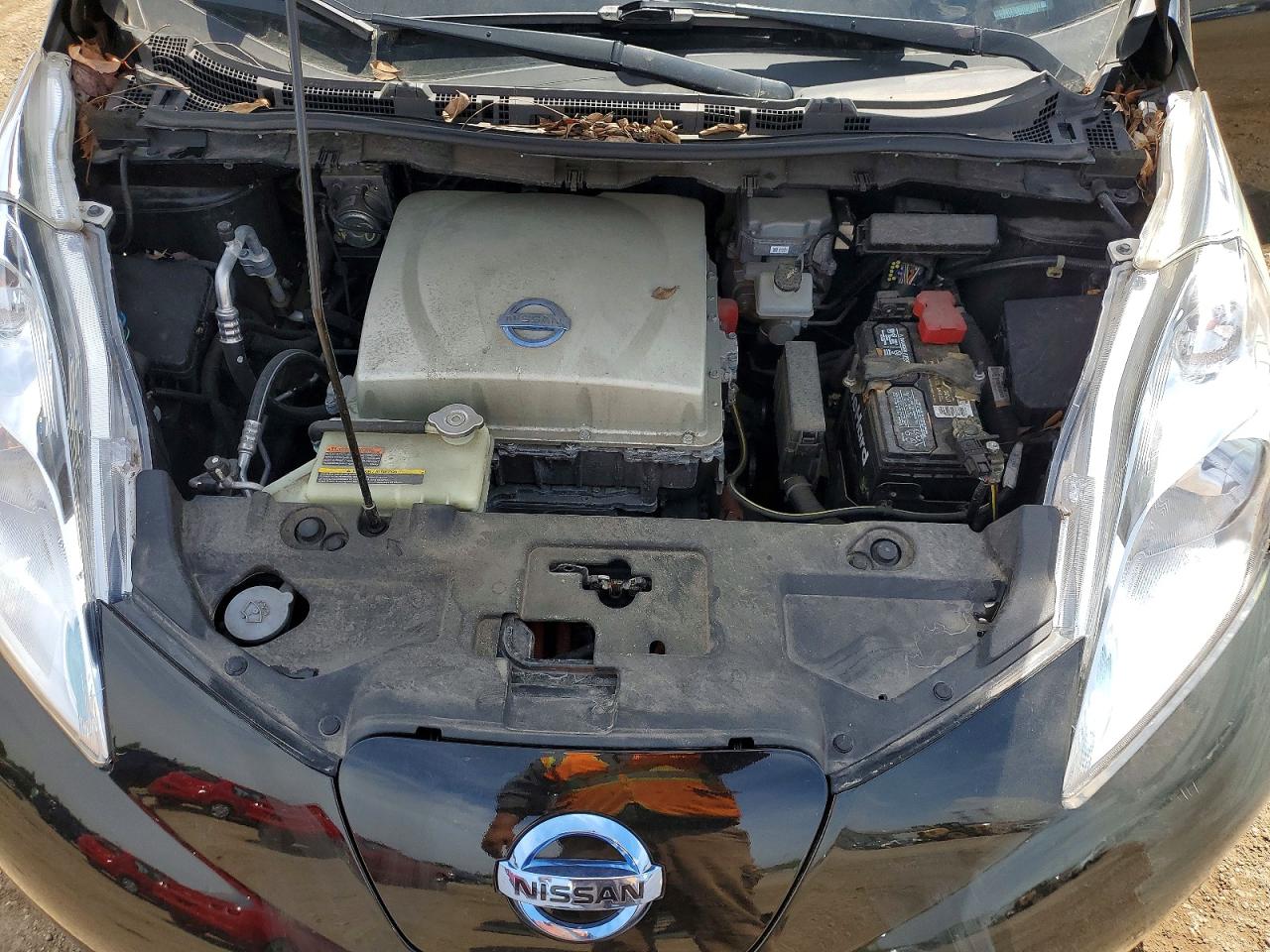 Nissan LEAF S