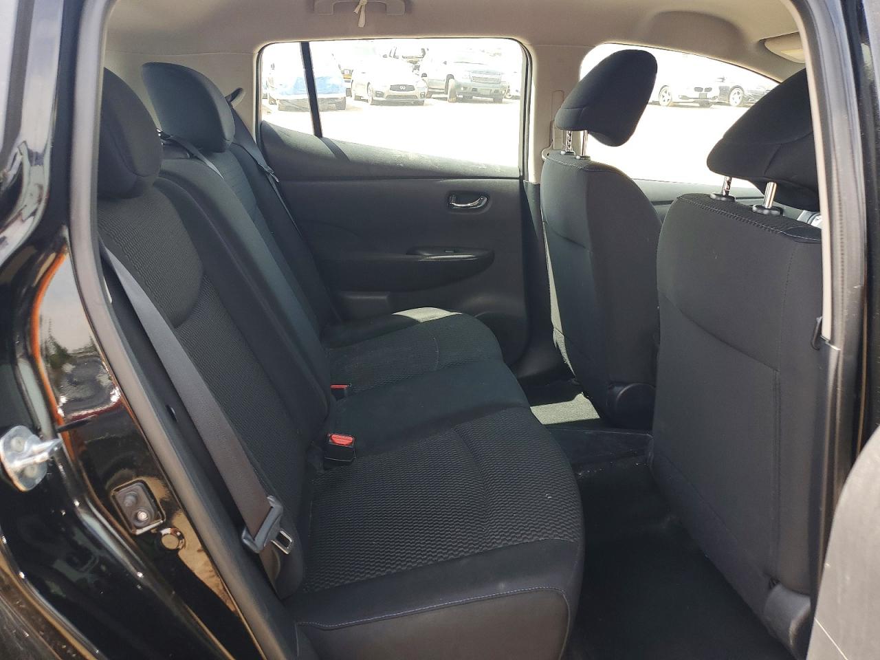 Nissan LEAF S
